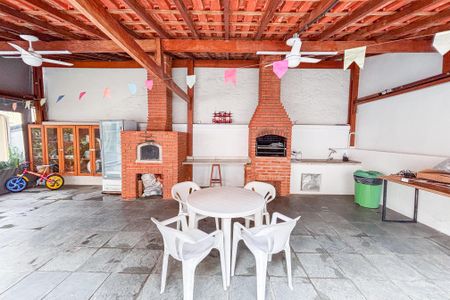 Apartamento à venda com 88m², 2 quartos e 1 vagaÁrea comum