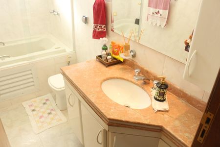 Apartamento à venda com 108m², 3 quartos e 2 vagasBanheiro Social