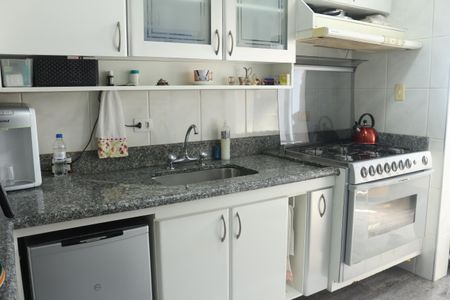 Apartamento à venda com 108m², 3 quartos e 2 vagasCozinha