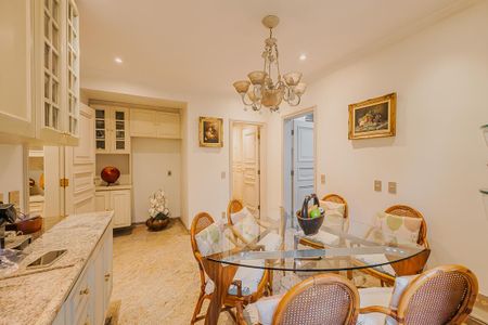 Apartamento à venda com 402m², 4 quartos e 4 vagasSala de Jantar