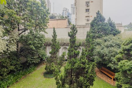 Apartamento à venda com 402m², 4 quartos e 4 vagasVista da Suíte 4