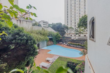 Apartamento à venda com 402m², 4 quartos e 4 vagasVista da Suíte 3