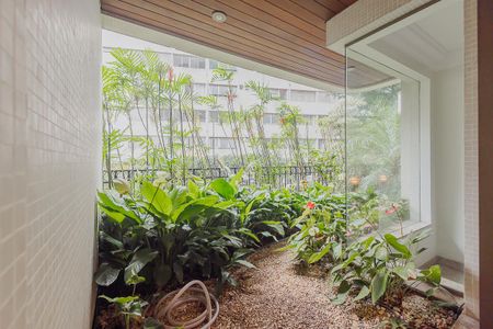 Apartamento à venda com 402m², 4 quartos e 4 vagasHall de entrada