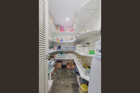 Apartamento à venda com 402m², 4 quartos e 4 vagasCozinha - Dispensa