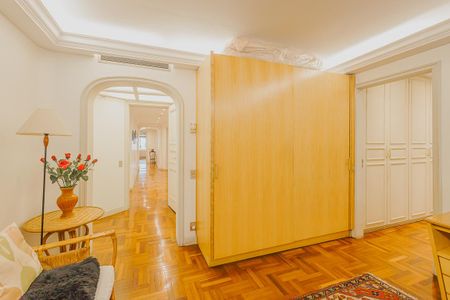 Apartamento à venda com 402m², 4 quartos e 4 vagasSuíte 4