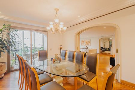Apartamento à venda com 402m², 4 quartos e 4 vagasSala de Jantar