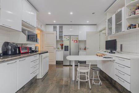 Apartamento à venda com 402m², 4 quartos e 4 vagasCozinha