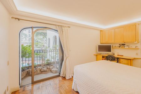 Apartamento à venda com 402m², 4 quartos e 4 vagasSuíte 3