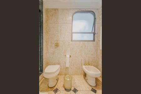 Apartamento à venda com 402m², 4 quartos e 4 vagasBanheiro da Suíte 4