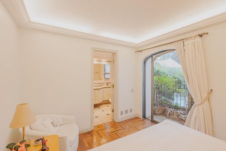 Apartamento à venda com 402m², 4 quartos e 4 vagasSuíte 3