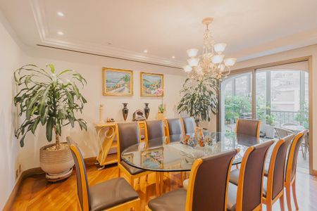 Apartamento à venda com 402m², 4 quartos e 4 vagasSala de Jantar