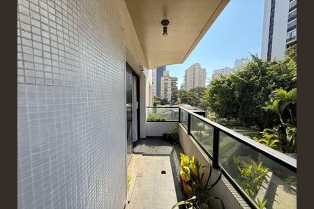 Apartamento à venda com 211m², 3 quartos e 4 vagas