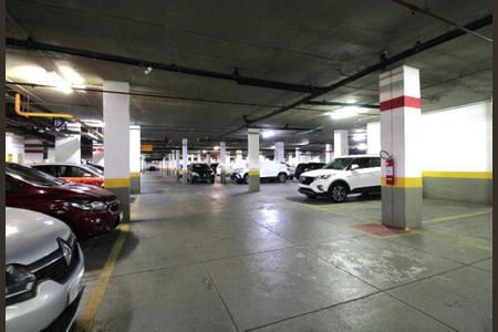 Apartamento à venda com 82m², 3 quartos e 1 vaga