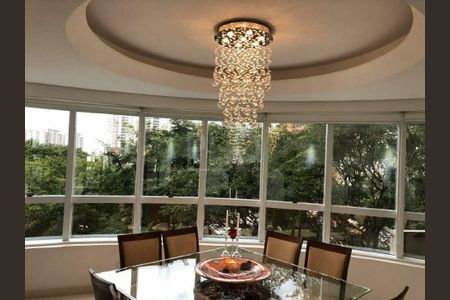 Apartamento à venda com 362m², 4 quartos e 4 vagas