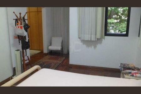 Casa à venda com 450m², 4 quartos e 5 vagas