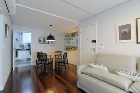 Apartamento à venda com 105m², 3 quartos e 2 vagasSala