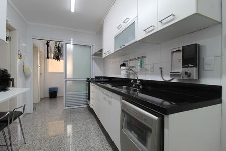 Apartamento à venda com 105m², 3 quartos e 2 vagasCozinha
