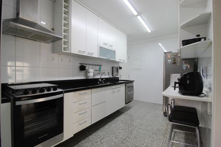 Apartamento à venda com 105m², 3 quartos e 2 vagasCozinha