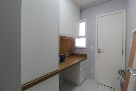 Apartamento à venda com 105m², 3 quartos e 2 vagasEscritório
