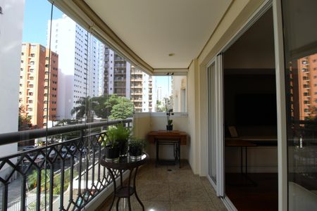 Varanda de apartamento à venda com 3 quartos, 105m² em Indianópolis, São Paulo