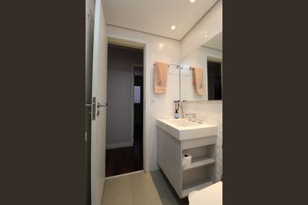 Apartamento à venda com 105m², 3 quartos e 2 vagasBanheiro Social