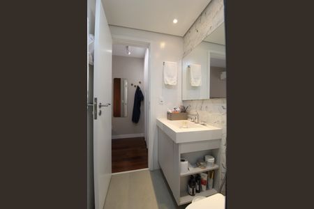 Apartamento à venda com 105m², 3 quartos e 2 vagasBanheiro da Suíte