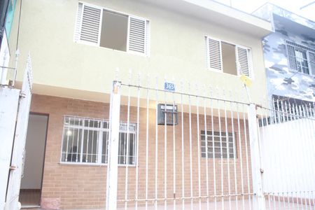 Casa à venda com 100m², 2 quartos e 2 vagasFachada