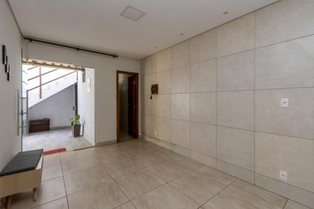 Casa à venda com 350m², 6 quartos e 2 vagas Casa à venda com 350m², 6 quartos e 2 vagasSala - Casa 2