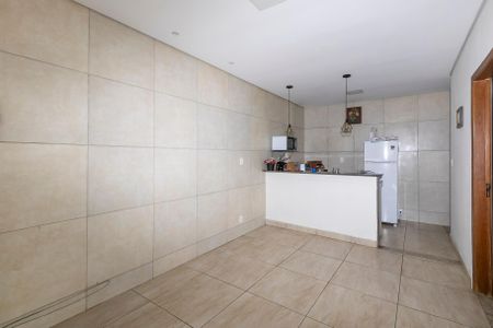 Casa à venda com 350m², 6 quartos e 2 vagas Casa à venda com 350m², 6 quartos e 2 vagasSala - Casa 2