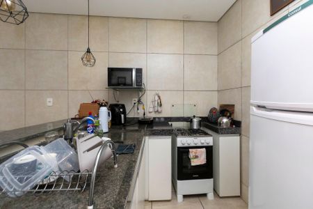Casa à venda com 350m², 6 quartos e 2 vagas Casa à venda com 350m², 6 quartos e 2 vagasCozinha - Casa 2