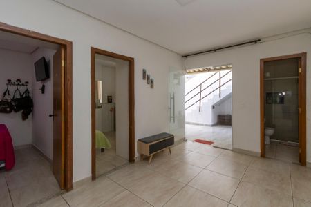 Casa à venda com 350m², 6 quartos e 2 vagas Casa à venda com 350m², 6 quartos e 2 vagasSala - Casa 2