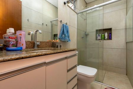 Casa à venda com 350m², 6 quartos e 2 vagas Casa à venda com 350m², 6 quartos e 2 vagasBanheiro Social - Casa 2