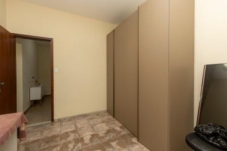 Casa à venda com 350m², 6 quartos e 2 vagas Casa à venda com 350m², 6 quartos e 2 vagasQuarto 3 - Casa 1