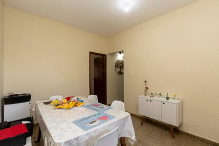 Casa à venda com 350m², 6 quartos e 2 vagas Casa à venda com 350m², 6 quartos e 2 vagasSala de Jantar - Casa 1