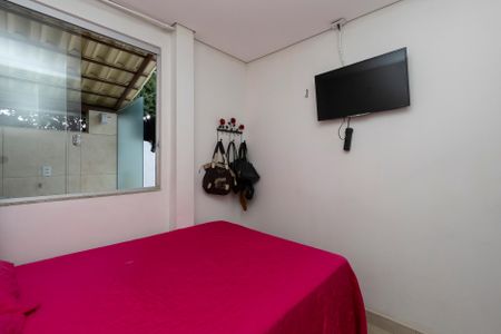 Casa à venda com 350m², 6 quartos e 2 vagas Casa à venda com 350m², 6 quartos e 2 vagasQuarto 2 - Casa 2