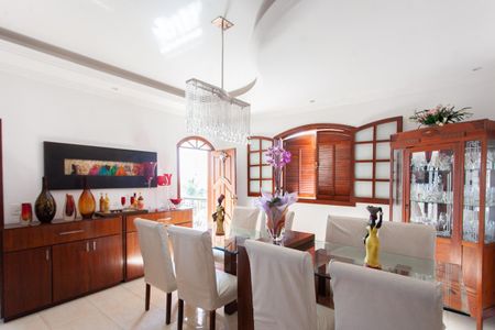 Casa para alugar com 463m², 3 quartos e 10 vagasSala de Jantar 1