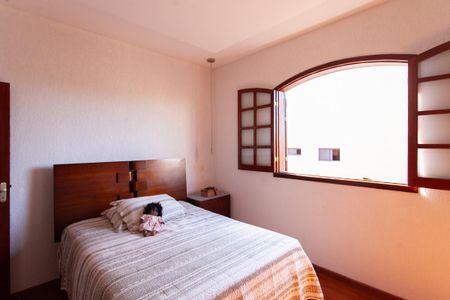 Casa para alugar com 463m², 3 quartos e 10 vagasQuarto 1