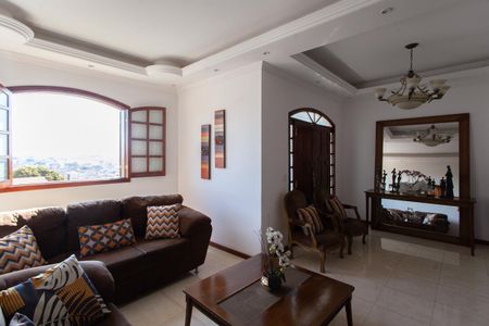 Casa para alugar com 463m², 3 quartos e 10 vagasSala