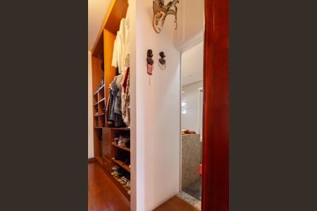 Casa para alugar com 463m², 3 quartos e 10 vagasCloset da suíte