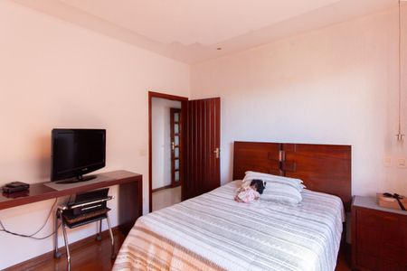 Casa para alugar com 463m², 3 quartos e 10 vagasQuarto 1