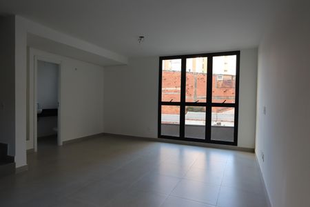 Casa de condomínio à venda com 170m², 3 quartos e 2 vagasSala