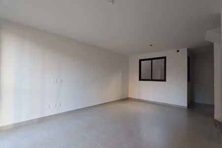 Casa de condomínio à venda com 170m², 3 quartos e 2 vagasSala