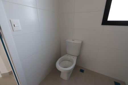 Casa de condomínio à venda com 170m², 3 quartos e 2 vagasBanheiro da Suíte