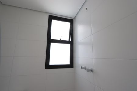 Casa de condomínio à venda com 170m², 3 quartos e 2 vagasBanheiro da Suíte