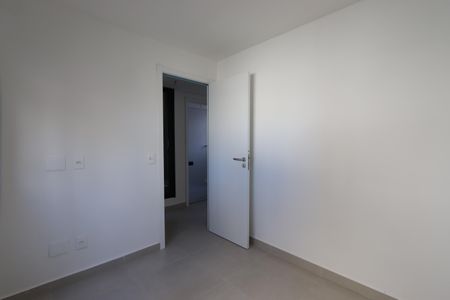 Casa de condomínio à venda com 170m², 3 quartos e 2 vagasQuarto 1