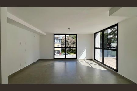 Sala de casa à venda com 3 quartos, 276m² em Vila Madalena, São Paulo