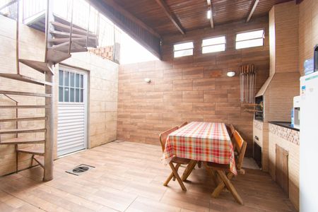 Casa à venda com 125m², 3 quartos e 3 vagas Casa à venda com 125m², 3 quartos e 3 vagasÁrea comum