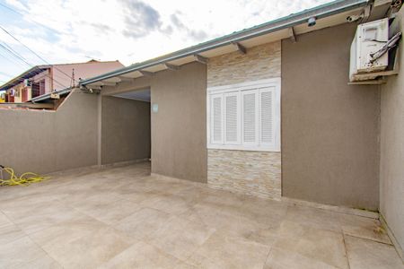 Casa à venda com 125m², 3 quartos e 3 vagas Casa à venda com 125m², 3 quartos e 3 vagasFachada