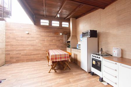 Casa à venda com 125m², 3 quartos e 3 vagas Casa à venda com 125m², 3 quartos e 3 vagasÁrea comum