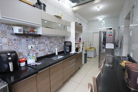 Casa à venda com 125m², 3 quartos e 1 vaga Casa à venda com 125m², 3 quartos e 1 vagaCozinha